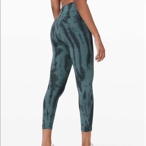 Lululemon Invigorate HR Tight 25” Size 10 Shibori